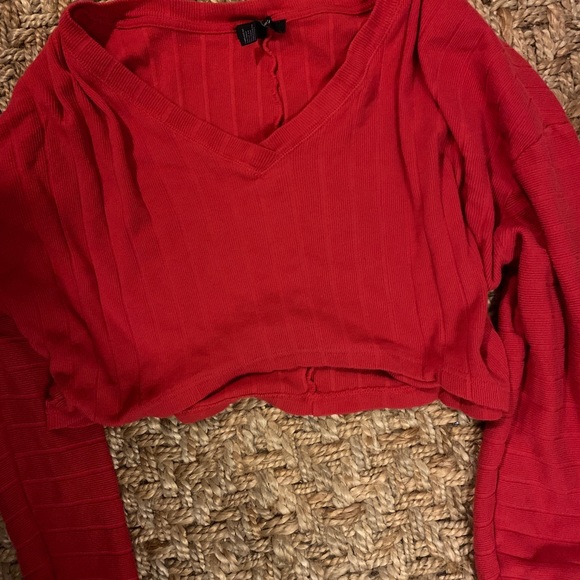 Clothes - Picture 4 of 8